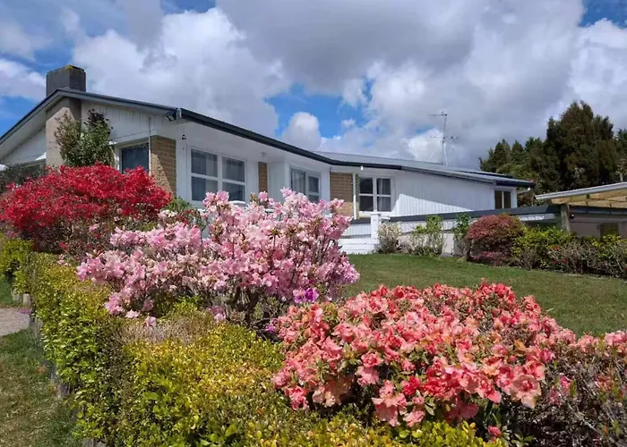 5 Bedrooms, Your Getaway Starts Here