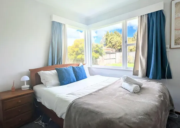 Holiday home 5 Bedrooms, Your Getaway Starts Here Rotorua